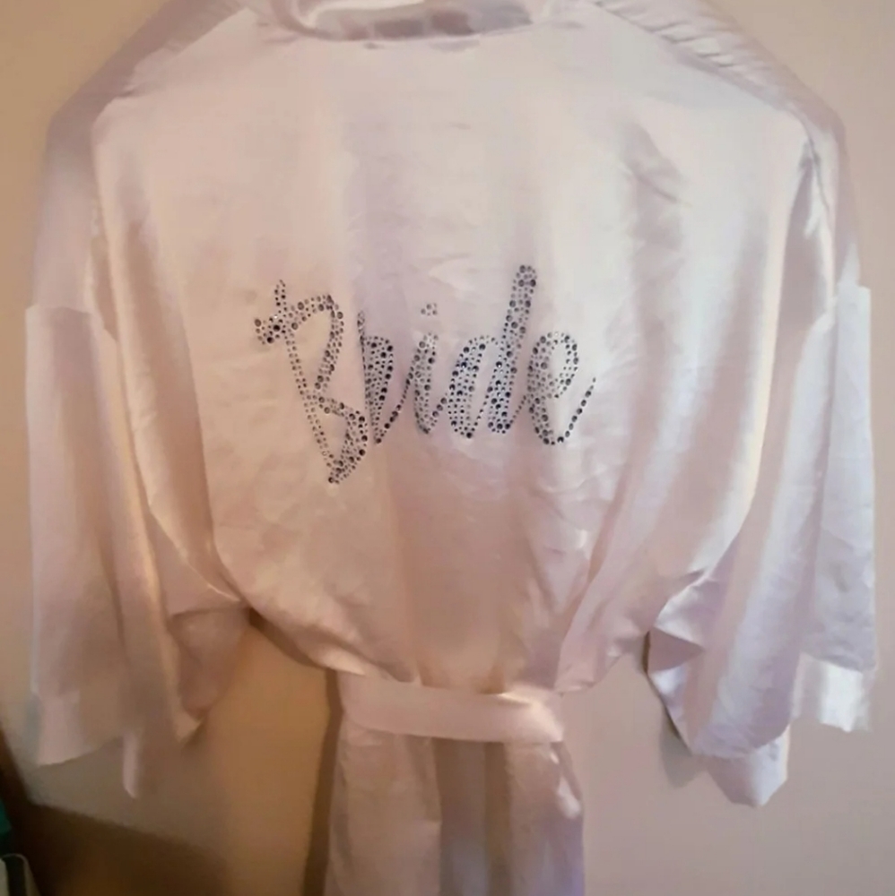 Victoria's Secret Bridal Robe - Picture 2 of 6